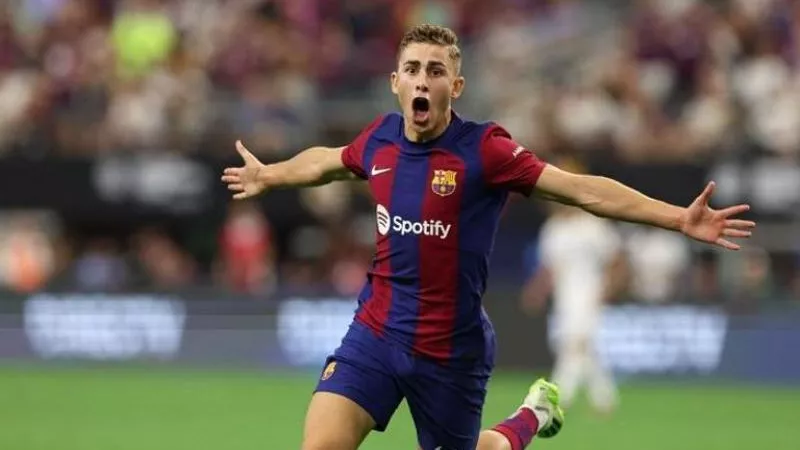 ريال مدريد وبرشلونة.. 75 دقيقة و الريال يتعادل مع البارسا 2-2 بالدوري الإسباني