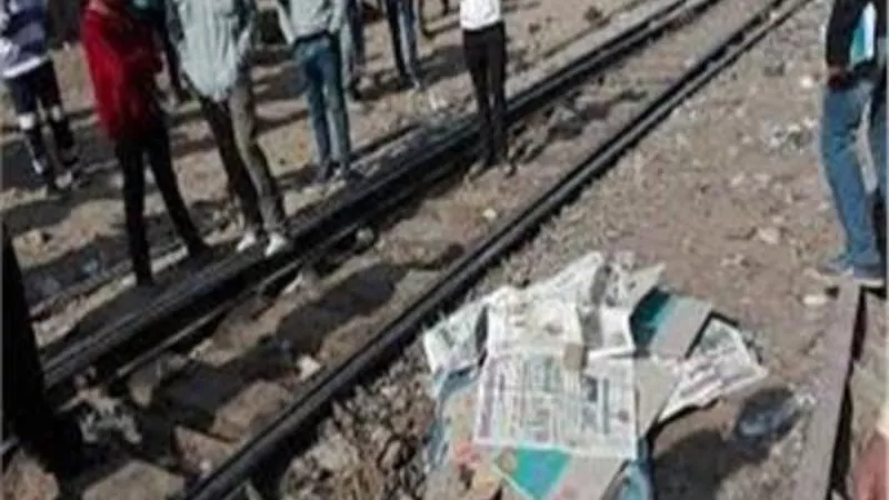 مصرع أب وأبناؤه الثلاثة تحت عجلات القطار في البدرشين