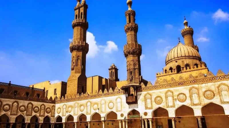 موعد صلاة الجمعة الأولى بعد تطبيق التوقيت الصيفي
