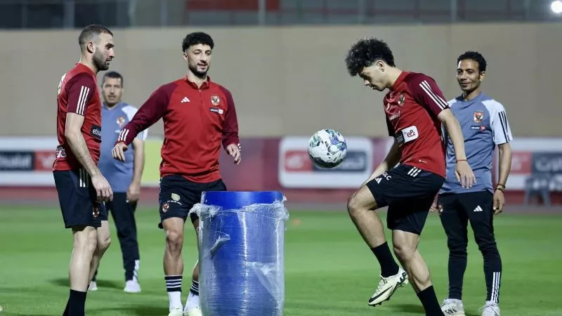 الأهلي ومازيمبي.. إمام عاشور وحسين الشحات على دكة البدلاء في نصف نهائي دوري الأبطال