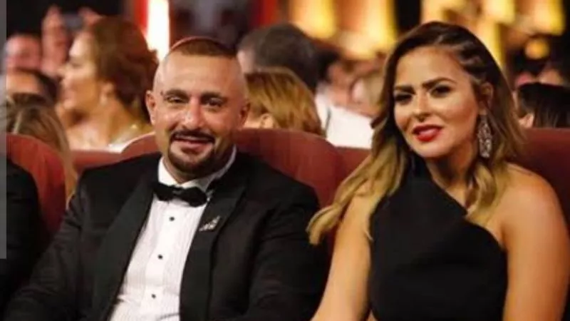 منشور غامض.. حقيقة انفصال أحمد السقا عن زوجته مها الصغير