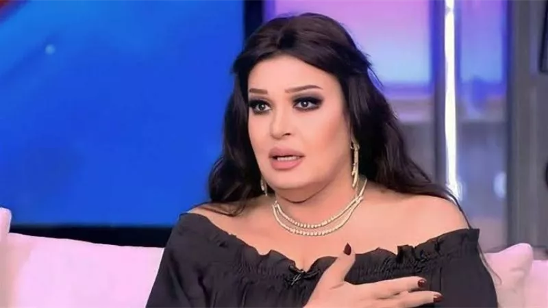 بعد جلابية فيفي عبده وصندل سعاد حسني.. أسعار ملابس ومقتنيات النجوم في المزادات العالمية (فيديوجراف)