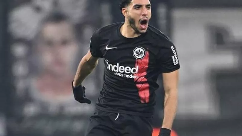 الدوري الألماني.. عمر مرموش يقود هجوم آينتراخت فرانكفورت ضد بايرن ميونخ