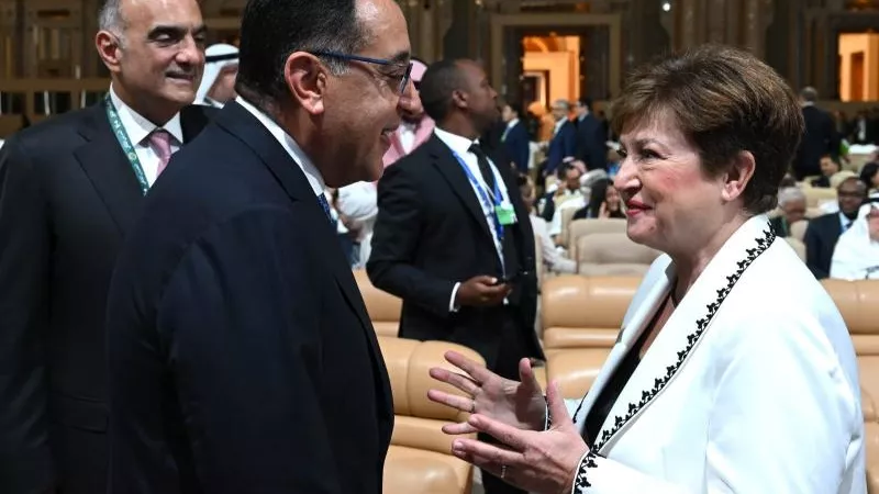 ماذا بعد رفع دعم البنزين والكهرباء؟.. كواليس لقاء رئيس الوزراء بمديرة النقد الدولي في السعودية
