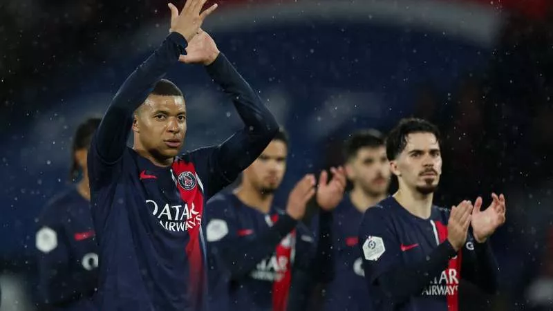 باريس سان جيرمان يتوج بلقب الدوري الفرنسي للمرة الـ 12