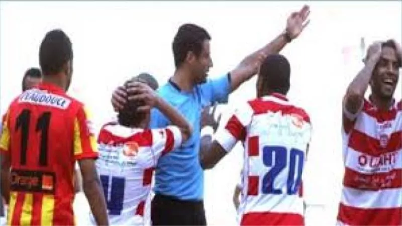 طاقم حكام تونسي يدير مباراة بيراميدز والاتحاد الليبي