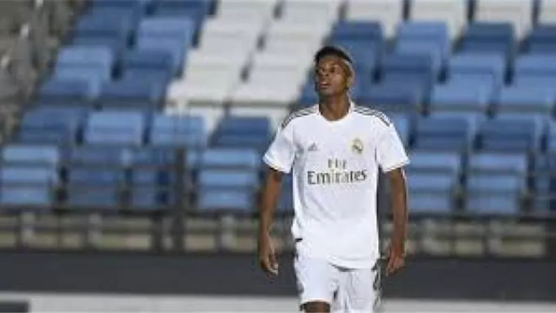 فحص طبي غدا لنجم ريال مدريد لتحديد حجم إصابته