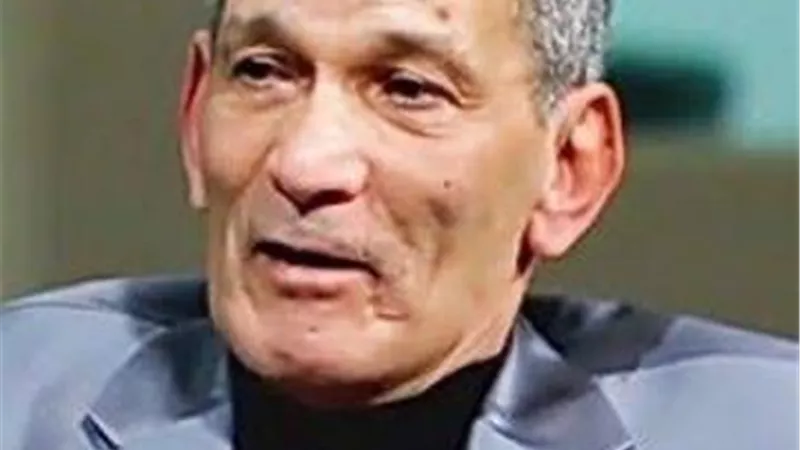 عمل كصبي لتحية كاريوكا  .. وشخصية الزبال تسببت في طرده.. وأصابه السرطان بسبب ناهد السباعي .. حكايات  الكوميديان المظلوم محمد فريد