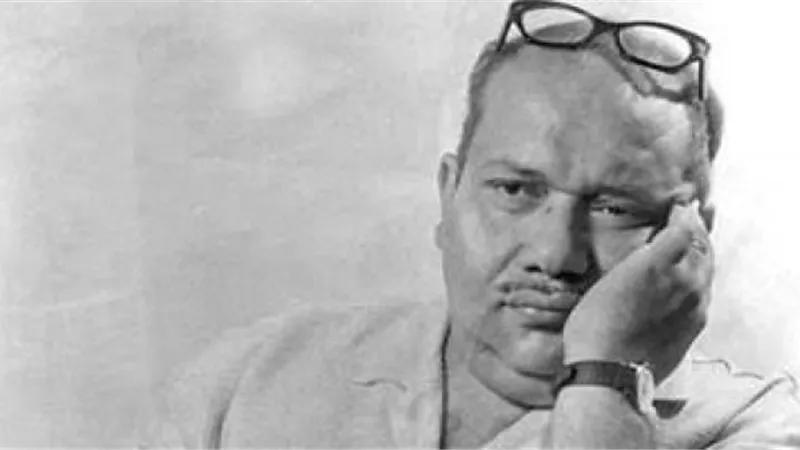 طلق زوجته بسبب النكسة.. ومنح ضرتها العصمة .. جمال عبد الناصر سبب له اكتئاب.. واكتشف أحمد زكي .. أسرار لا تعرفها عن صلاح جاهين