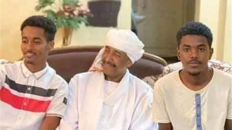بعد وفاة نجله.. من هم أبناء الفريق عبد الفتاح البرهان؟