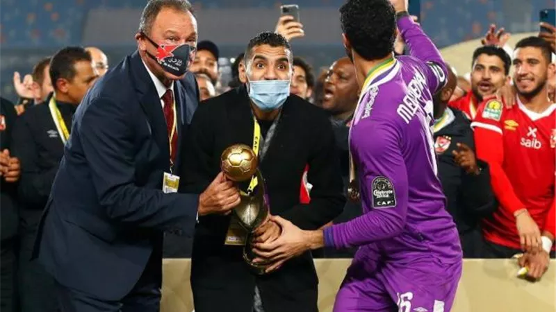 الخطيب يعلق علي شفاء مؤمن زكريا و إعلان عودته للملاعب