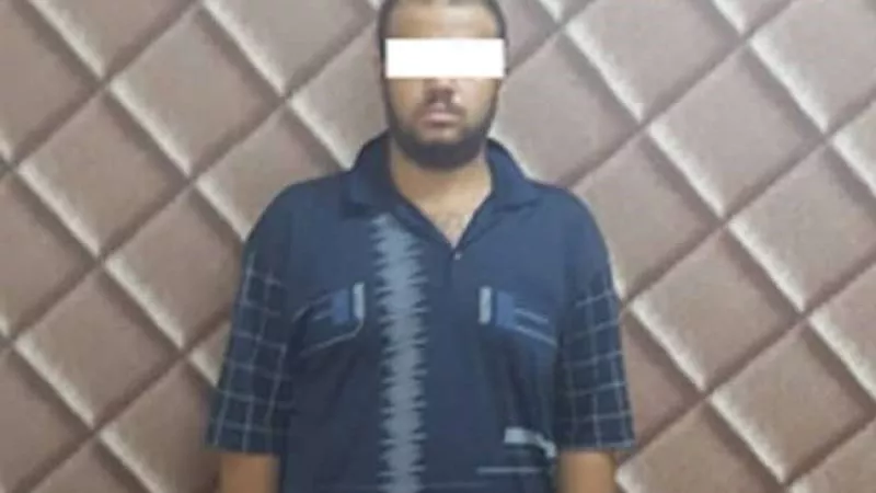 طعنه واشعل النار بجسده.. النيابة تكشف تفاصيل صادمة عن مقتل رجل على يد ابنه ببني سويف