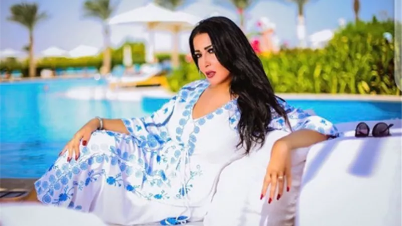 سمية الخشاب بإطلالة مختلفة عبر «انستجرام»