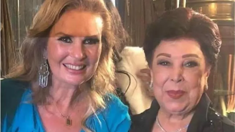 رسالة حب من يسرا للراحلة رجاء الجداوي