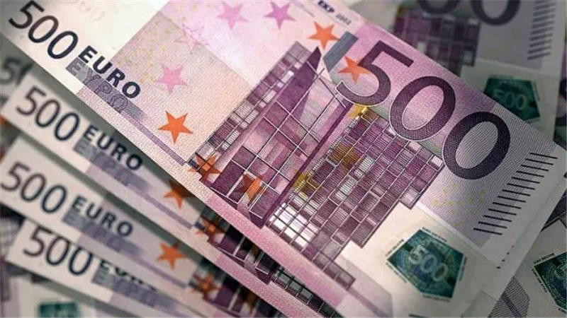 تعرف على أسعار صرف العملات الأجنبية والعربية اليوم