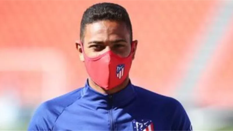 أتليتكو مدريد يطرح أقنعة صحية لمواجهة فيروس كورونا