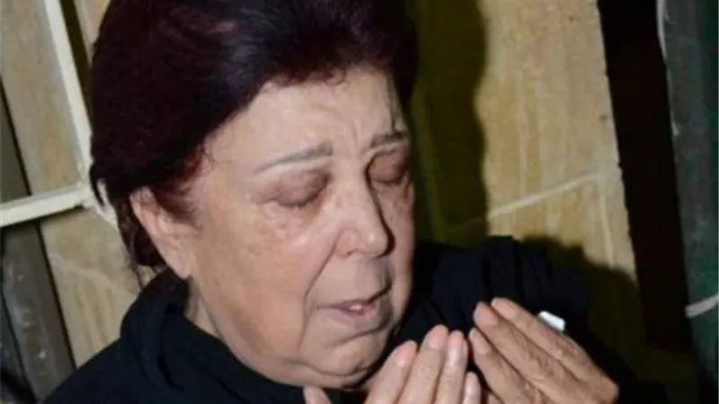 عاجل.. بيان حاسم بشأن خروج الفنانة رجاء الجداوي من مستشفى العزل