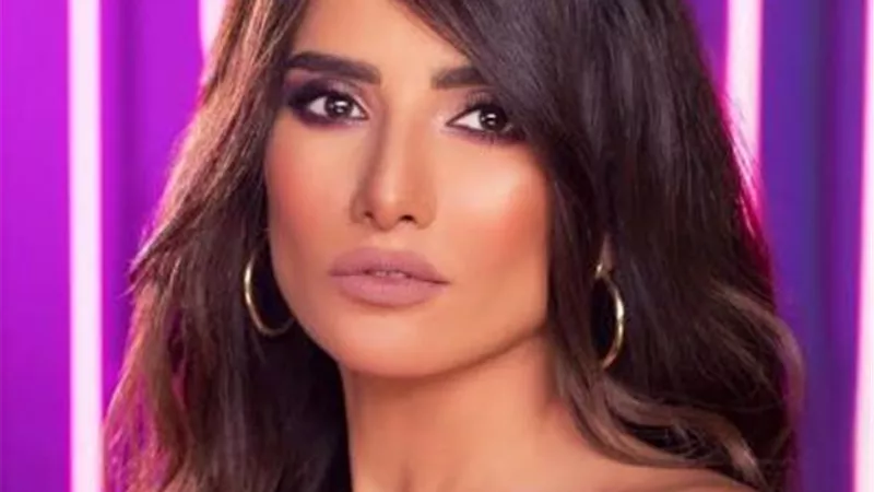 أبناء زينة يمنعوها من ارتداء الملابس الجريئة لهذا السبب