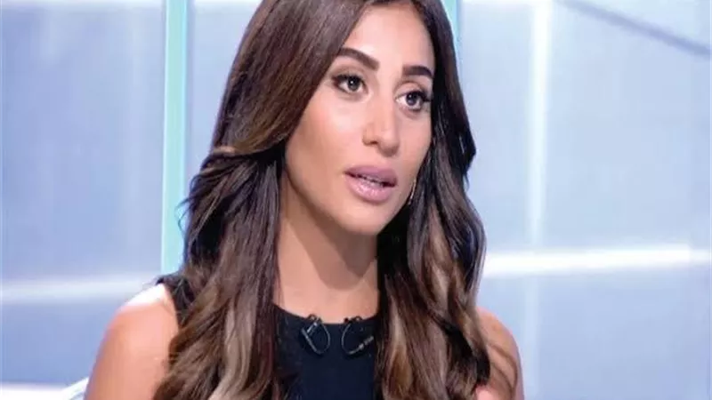 دينا الشربيني تخطف الأنظار بصورة من ”الجيم”