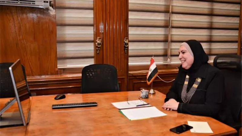 جامع: الرئيس وجه باهمية التوسع في إنشاء المصانع المجهزة بالتراخيص كاملة المرافق