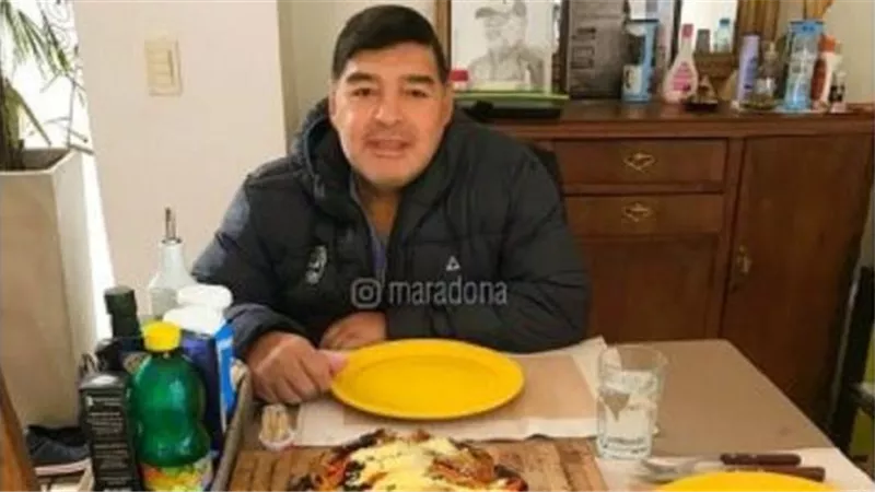 مارادونا ينفي إصابته بفيروس كورونا
