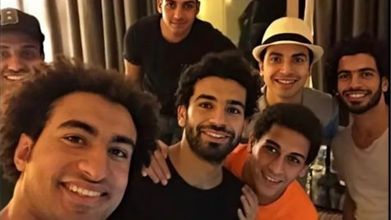 على ربيع يهنىء محمد صلاح بعيد ميلاده الـ 28