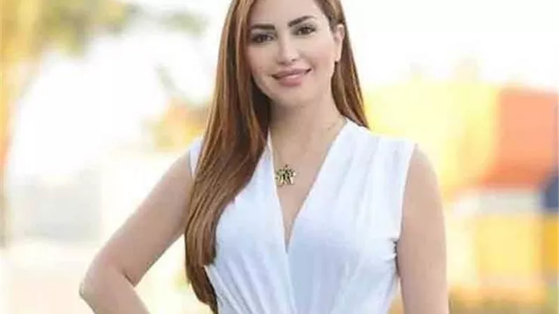 نسرين طافش تخطف الأنظار بإطلالة جرئة