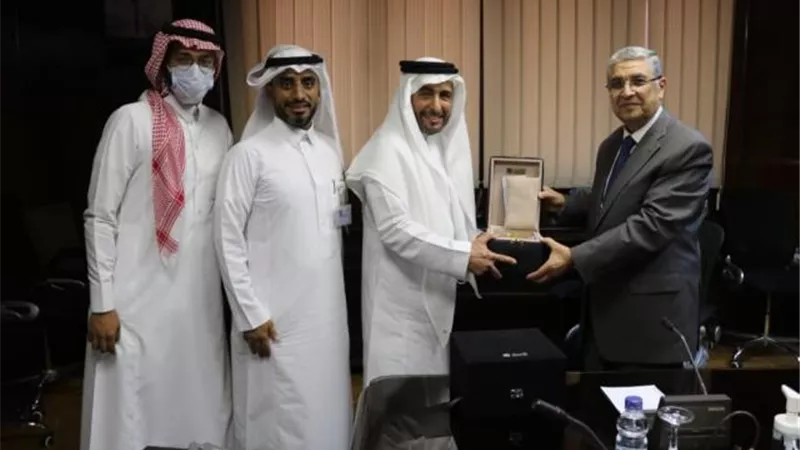 كواليس لقاء وزير الكهرباء مع وفد شركة الفنار السعودية لبحث التعاون المستقبلي