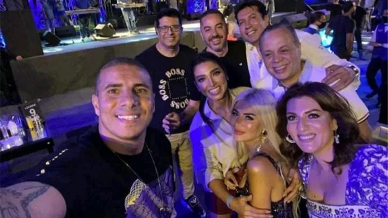 صورة تجمع العمالقة.. محمد زيدان برفقة روجينا وأشرف زكي وهاني رمزي