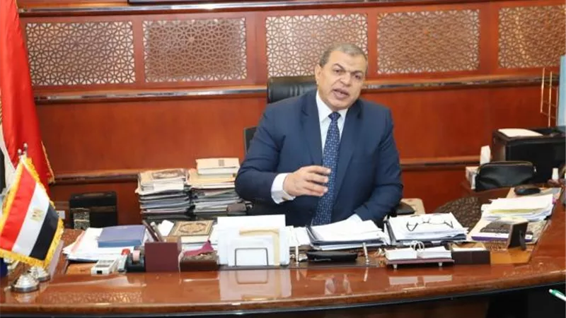 وفاة شاب مصري بمطار الكويت ..تعرف علي السبب