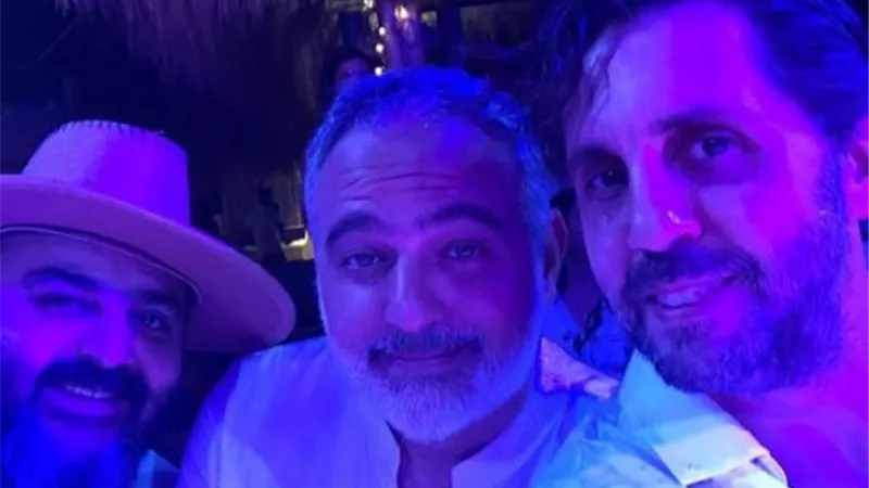 شيكو وهشام ماجد في صورة جديدة مع محمد حفظي: أول منتج في حياتنا