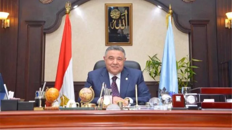 محافظ البحر الأحمر: السماح بإعادة السروح لصيادي ”فلايك الأوت بورد” لمدة أسبوعين