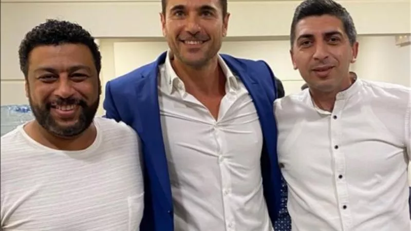محمد جمعة يساند أحمد عز فى العرض الخاص لـ ”العارف” وهذه رسالته له