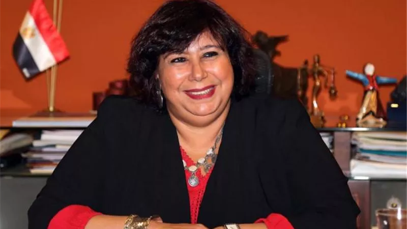 بالتفاصيل.. إيناس عبدالدايم تقدم كشف حساب لمبادرة ”الثقافة بين إيديك”