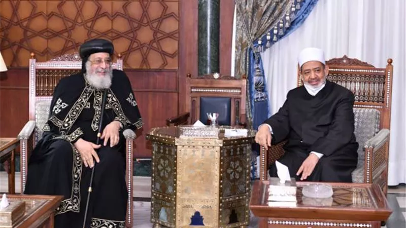 البابا تواضروس يهنئ شيخ الأزهر بحلول عيد الأضحى المبارك