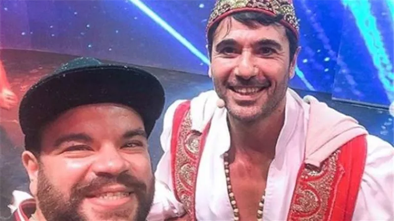 محمد عبد الرحمن يهنىء أحمد عز على طرح فيلم ”العارف”