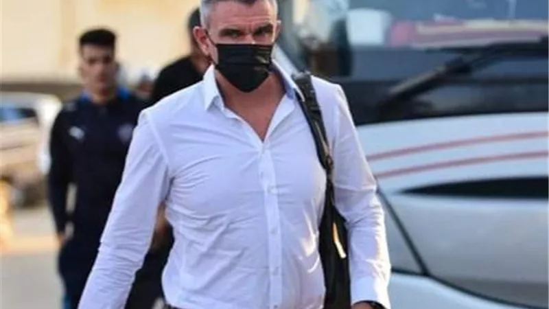 كارتيرون يعود إلى القاهرة ويقود تدريبات الزمالك غدا