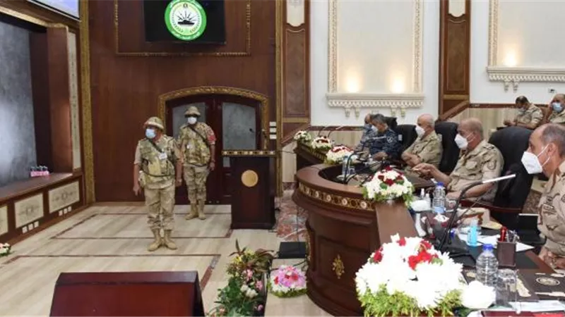 وزير الدفاع يشهد المرحلة الرئيسية لمشروع تيمور 14