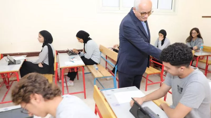 اطمأن على وضوح الأسئلة.. وزير التعليم يتفقد سير امتحانات النقل 2024 (صور)