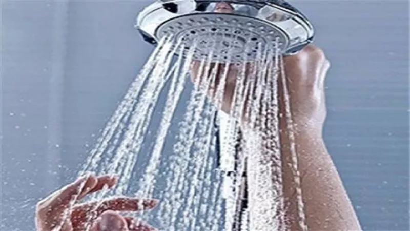هل يجوز للمرأة الغسل من الجنابة بدون غسل الشعر؟