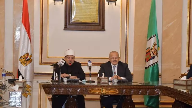 اليوم.. وزير الأوقاف يناقش رسالة ماجستير حول «دور الوقف في التطور العمراني بالقدس القديمة»