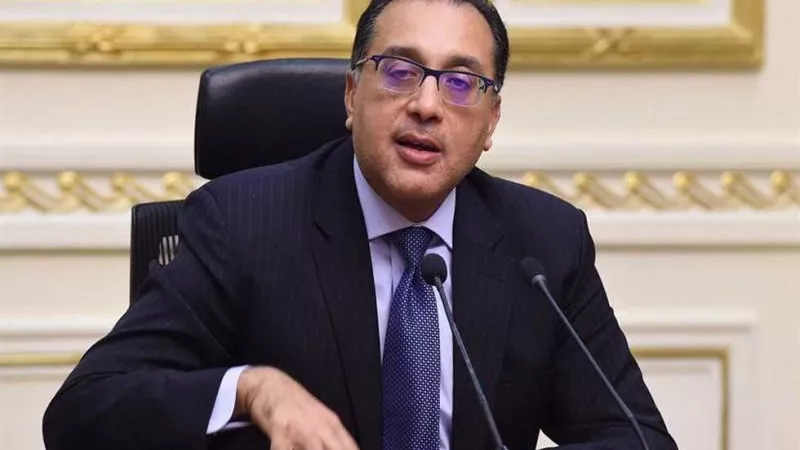 مدبولي يكشف أسباب انخفاض إيرادات قناة السويس وحقيقة تقليل الدين العام للحكومة