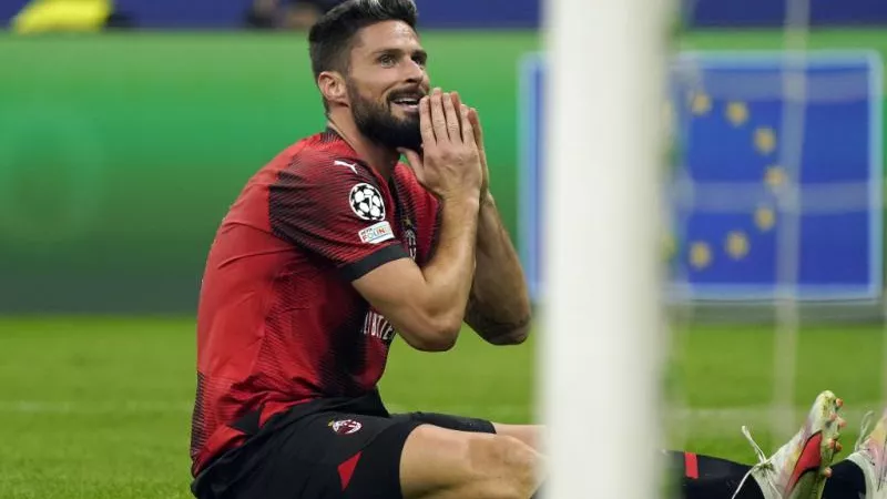 نادي لوس أنجلوس الأمريكي يعلن التعاقد مع جيرو حتى صيف 2025
