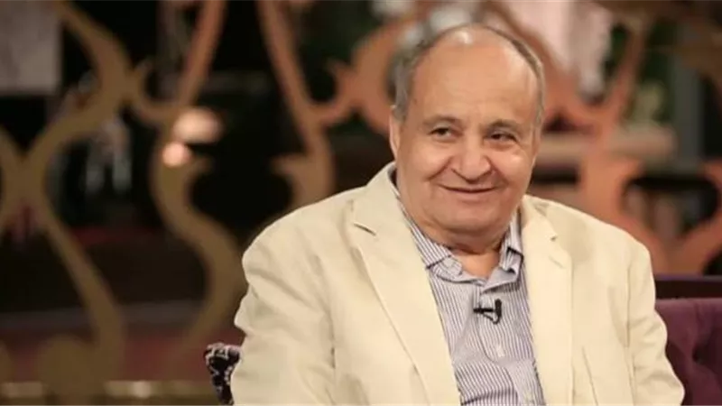 تدهور الحالة الصحية للكاتب وحيد حامد ونقله إلى العناية المركزة