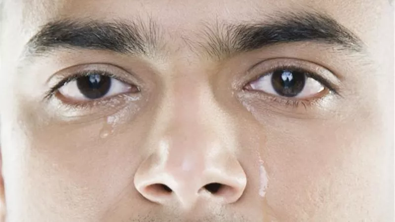 فوائد لا تعرفها للبكاء وذرف الدموع