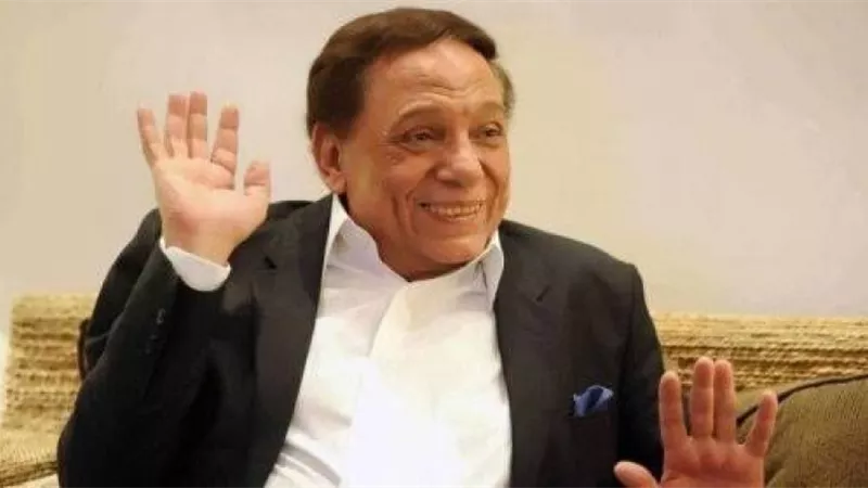 صبي عالمة.. الفيلم الذي يخجل منه الزعيم عادل إمام