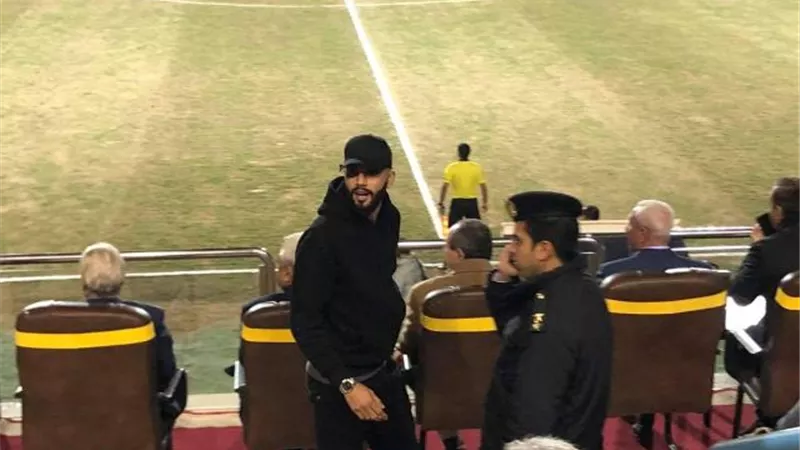 فرجاني ساسي يؤازر الزمالك أمام إنبي (صور)