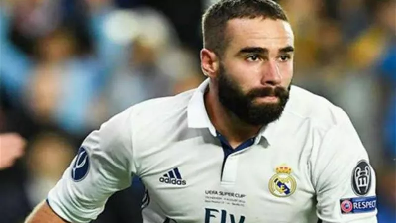 ريال مدريد يخسر جهود كارفاخال أمام أوساسونا بسبب الإيقاف