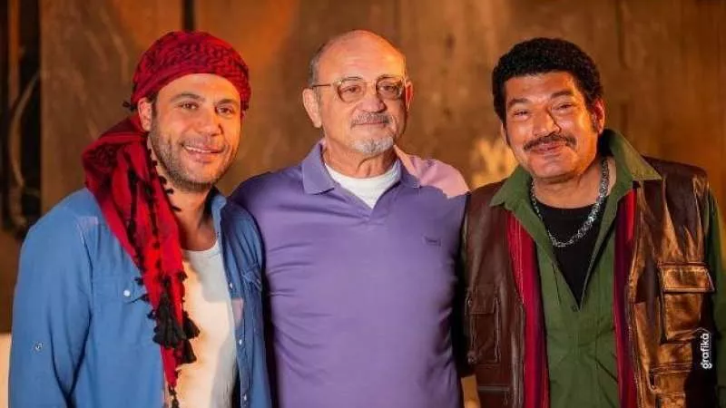 كل ما تريد معرفته عن فيلم ”اللعب مع العيال” قبل عرضه في عيد الأضحي