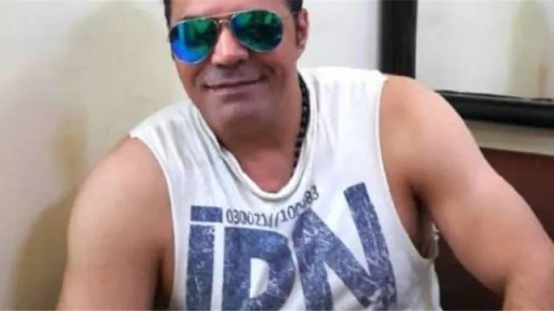 بروح أفراح بدلا منه.. شبيه عمرو دياب يغني في لبنان